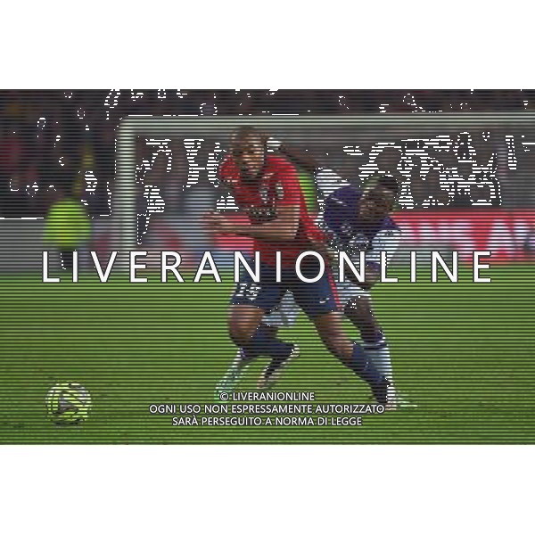 Djibril SIDIBE / Issiaga SYLLA - 14.12.2014 - Lille / Toulouse - 18eme journee de Ligue1 Photo : Dave Winter / Icon Sport *** Local Caption *** AG ALDO LIVERANI SAS ONLY ITALY *** Local Caption *** AG ALDO LIVERANI SAS ONLY ITALY