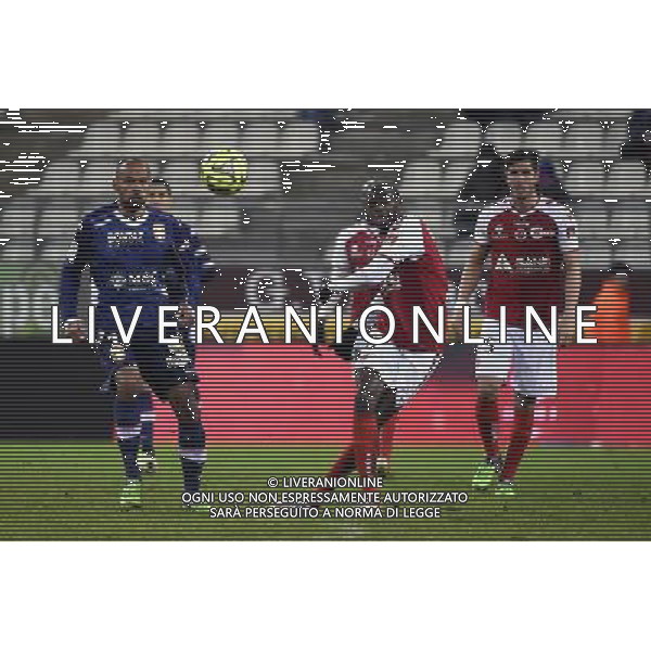Aldo ANGOULA / Prince ONIANGUE - 13.12.2014 - Reims / Evian Thonon - 18eme journee de Ligue1 Photo : Fred Porcu / Icon Sport AG ALDO LIVERANI SAS ONLY ITALY