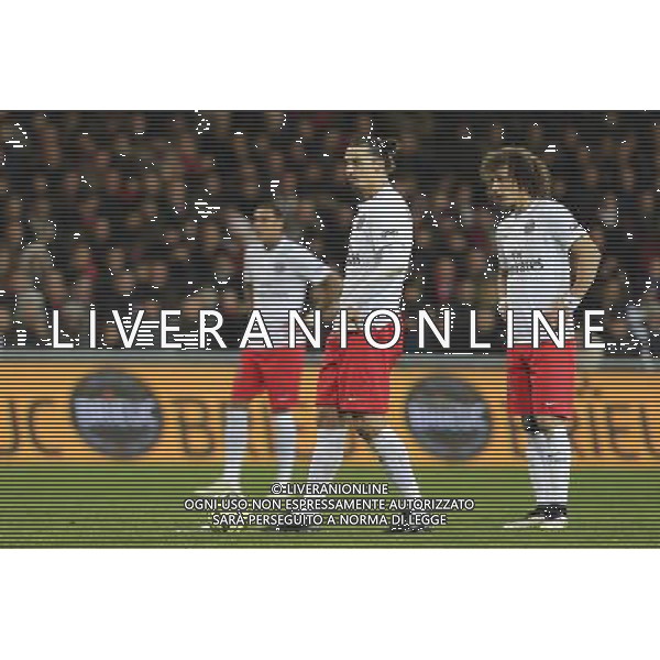 Zlatan IBRAHIMOVIC / David LUIZ - 14.12.2014 - Guingamp / Paris Saint Germain - 18eme journee de Ligue 1 Photo : Vincent Michel / Icon Sport /Agenzia Aldo Liverani sas - ITALY ONLY - EDITORIAL USE ONLY