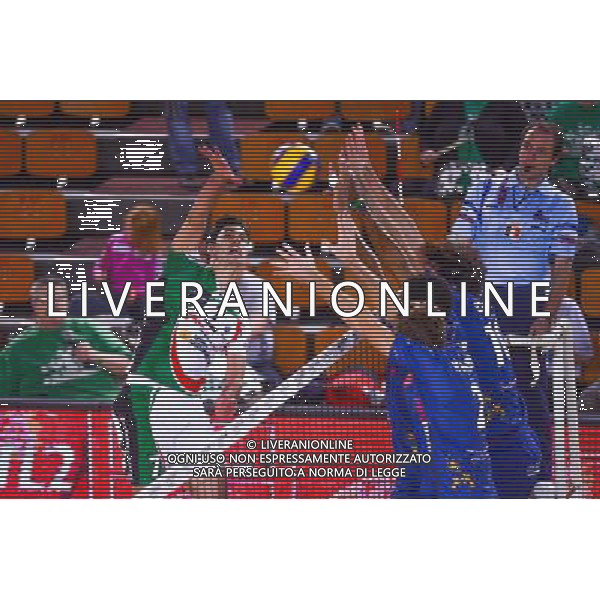 Milos VEMIC - 13.12.2014 - Tourcoing / Montpellier - 11eme journee de Ligue A Photo : Dave Winter / Icon Sport *** Local Caption *** /Agenzia Aldo Liverani sas - ITALY ONLY - EDITORIAL USE ONLY *** Local Caption *** /Agenzia Aldo Liverani sas - ITALY ONLY - EDITORIAL USE ONLY