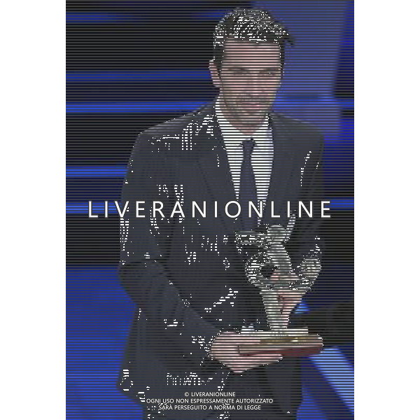Gran Gala\' del Calcio AIC 2014 Milano - 15.12.2014 Nella Foto: gianluigi buffon premiato come miglior portiere /Ph.Vitez-Ag. Aldo Liverani