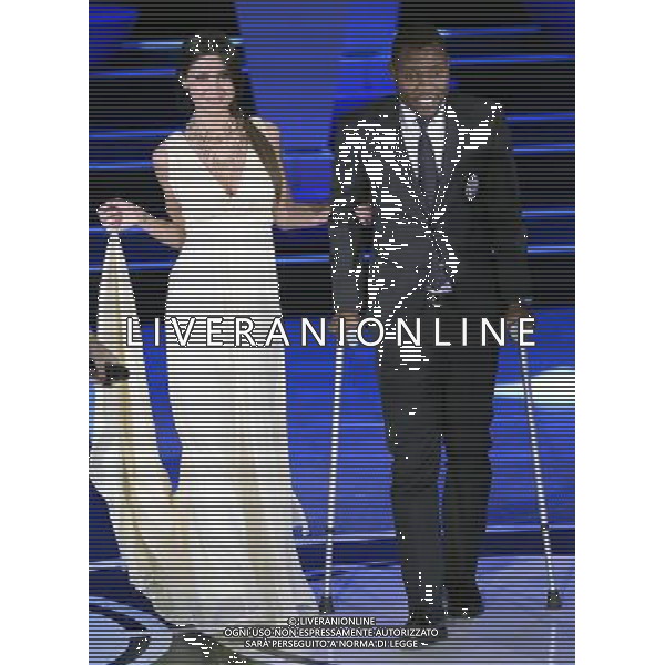 Gran Gala\' del Calcio AIC 2014 Milano - 15.12.2014 Nella Foto: asamoah con le stampelle /Ph.Vitez-Ag. Aldo Liverani