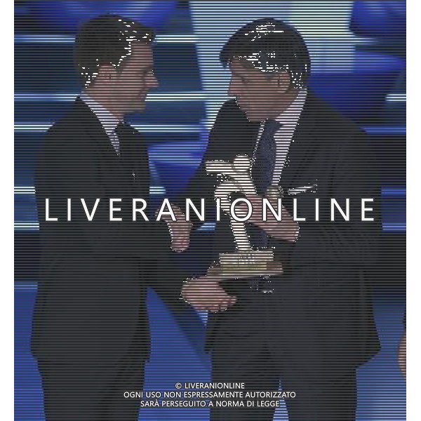 Gran Gala\' del Calcio AIC 2014 Milano - 15.12.2014 Nella Foto:messina premia rizzoli miglior arbitro /Ph.Vitez-Ag. Aldo Liverani