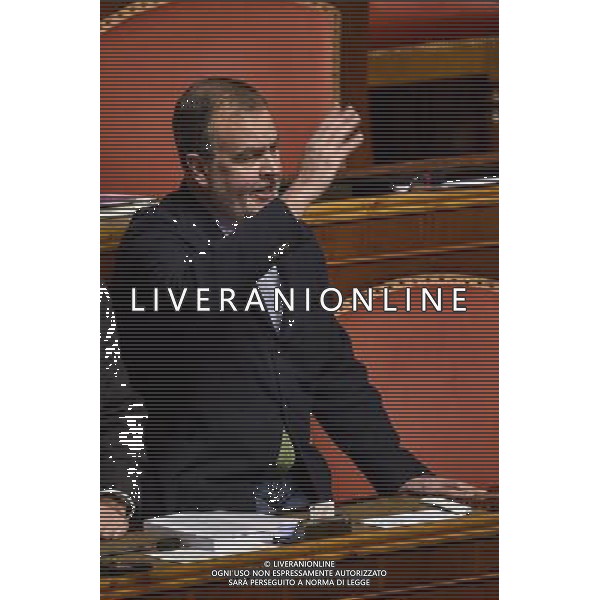 Roma - 19/12/2014 - Palazzo Madama - Discussione dei disegni di legge Bilancio di previsione dello Stato per l\'anno finanziario 2015 e bilancio pluriennale per il triennio 2015-2017 e Legge di Stabilita\' 2015 - nella foto: Roberto Calderoli / Ph. Fabrizio Corradetti - Ag. Aldo Liverani Sas