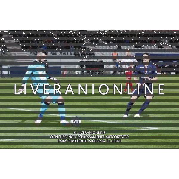 Anthony SCRIBE / Edinson CAVANI - 17.12.2014 - Ajaccio / Paris Saint Germain - Coupe de la ligue - Photo : Jean Pierre Belzit / Icon Sport /AGENZIA ALDO LIVERANI SAS - ITALY ONLY - EDITORIAL USE ONLY