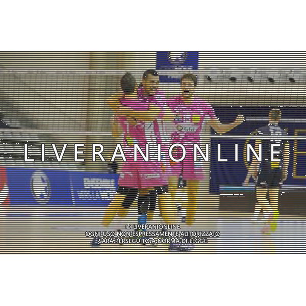 Joie Sete / Toafa Takaniko - 20.12.2014 - Paris Volley / Sete - 12eme journee de Ligue A Photo : Andre Ferreira / Icon Sport AG ALDO LIVERANI SAS ONLY ITALY