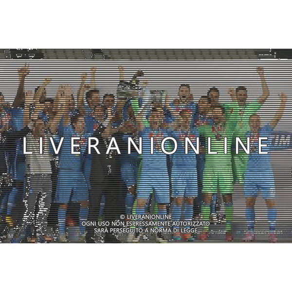 JUVENTUS, NAPOLI SUPERCOPPA A DOHA NELLA FOTO: PREMIAZIONE NAPOLI DELLA SUPERCOPPA ITALIANA FOTO MOSCA- AG.LIVERANI