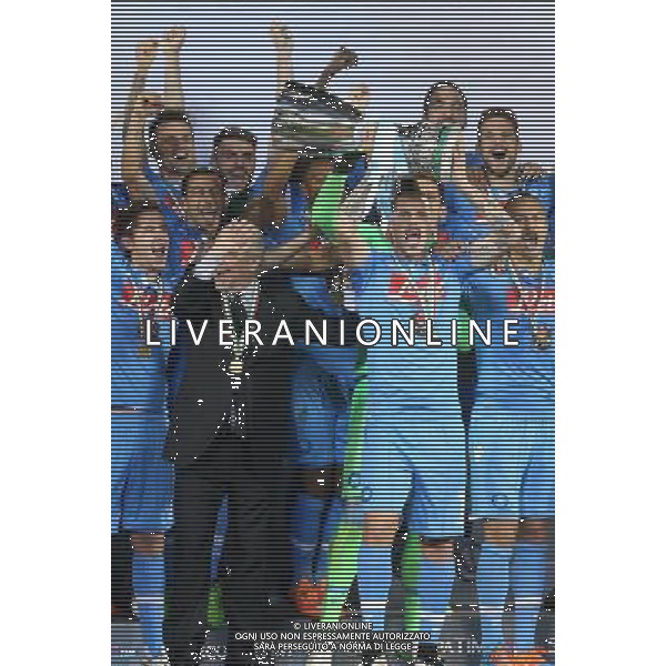 JUVENTUS, NAPOLI SUPERCOPPA A DOHA NELLA FOTO: PREMIAZIONE NAPOLI CON LA SUPERCOPPA ITALIANA FOTO MOSCA- AG.LIVERANI