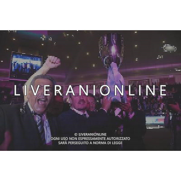 JUVENTUS, NAPOLI SUPERCOPPA A DOHA NELLA FOTO: RAFAEL BENITEZ FESTEGGIA CON LA COPPA SUPERCOPPA ITALIANA FOTO MOSCA- AG.LIVERANI
