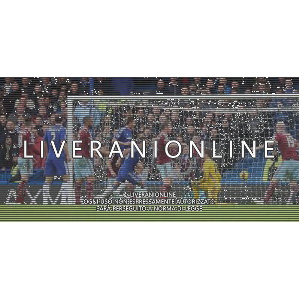 Chelsea\'s John Terry scores Photographer Kieran Galvin/CameraSport Football - Barclays Premiership - Chelsea v West Ham United - Friday 26th December 2014 - Stamford Bridge - London © CameraSport - 43 Linden Ave. Countesthorpe. Leicester. England. LE8 5PG - Tel: +44 (0) 116 277 4147 - admin@camerasport.com - www.camerasport.com AG ALDO LIVERANI SAS ONLY ITALY