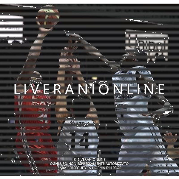 Beko Lega Basket Serie A 2014/2015 13 Giornata Bologna - 29.12.2014 Granarolo Bologna-EA7 Emporio Armani Milano Nella Foto:samuels samardo /Ph.Vitez-Ag. Aldo Liverani