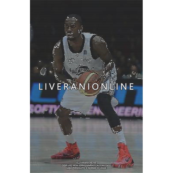 Beko Lega Basket Serie A 2014/2015 13 Giornata Bologna - 29.12.2014 Granarolo Bologna-EA7 Emporio Armani Milano Nella Foto:White Okaro /Ph.Vitez-Ag. Aldo Liverani