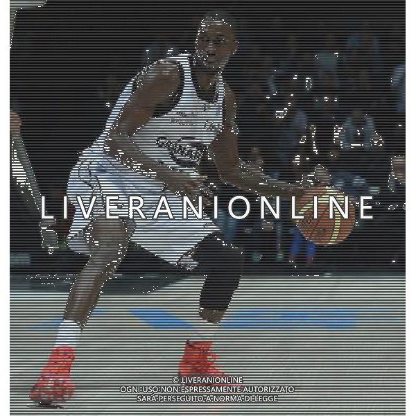 Beko Lega Basket Serie A 2014/2015 13 Giornata Bologna - 29.12.2014 Granarolo Bologna-EA7 Emporio Armani Milano Nella Foto:White Okaro /Ph.Vitez-Ag. Aldo Liverani