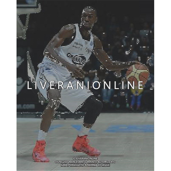 Beko Lega Basket Serie A 2014/2015 13 Giornata Bologna - 29.12.2014 Granarolo Bologna-EA7 Emporio Armani Milano Nella Foto:White Okaro /Ph.Vitez-Ag. Aldo Liverani
