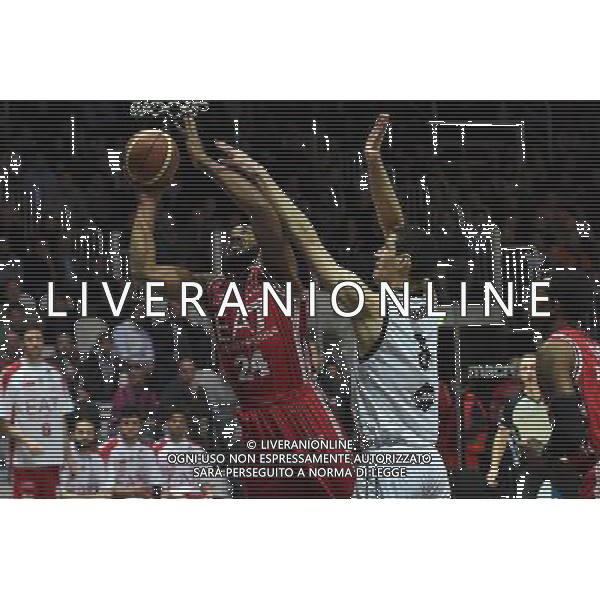 VIRTUS GRANAROLO BOLOGNA - EA7 EMPORIO ARMANI MILANO CAMPIONATO BASKET SERIE A1 29 DICEMBRE 2014 NELLA FOTO SAMUEL Â©SCHICCHI/AGENZIA ALDO LIVERANI SAS