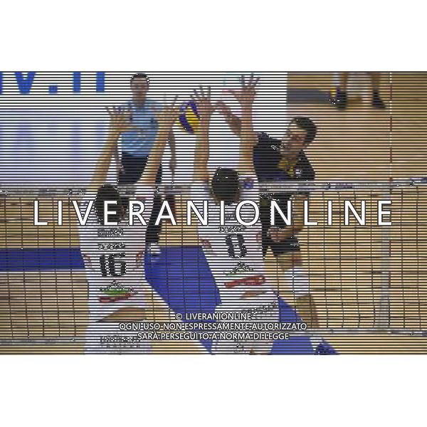 Nicolas GARDIEN / Nuno PINHEIRO / Marko BOJIC - 03.01.2014 - Paris / Tours - 14eme journee de Ligue A Photo : Fred Porcu / Icon Sport AG ALDOL IVERANI SAS ONLY ITALY