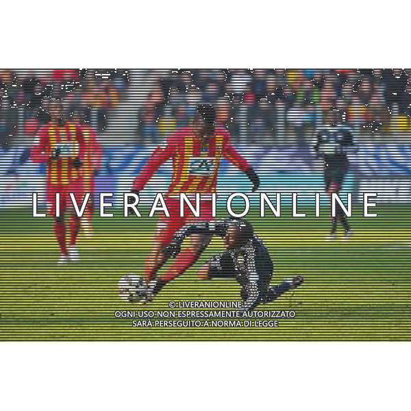 Jean Philippe GBAMIN / Mouhamadou DABO - 04.01.2014 - Lens / Lyon - Coupe de France Photo : Dave Winter / Icon Sport AG ALDO LIVERANI SAS ONLY ITALY