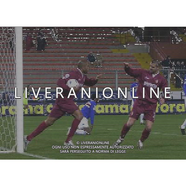Sampdoria - torino coppa Italia Tim Cup 12/01/2005 nella foto ESULTANZA DI FRANCO DOPO IL GOL CON MANIERO FILIPPO ph gianluigi arcaini/agenzia aldo liverani