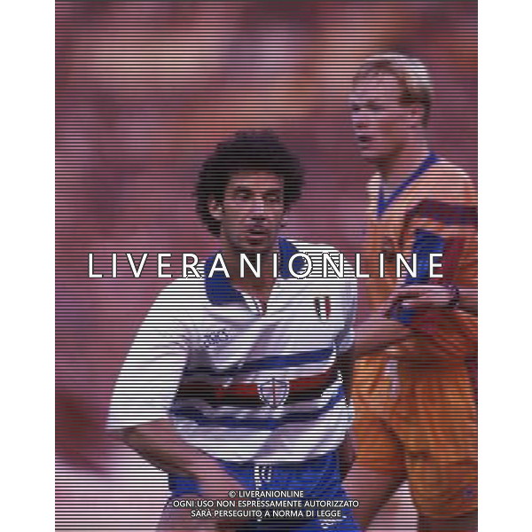 RETROSPETTIVA GIANLUCA VIALLI NELLA FOTO GIANLUCA VIALLI CON RONALD KOEMAN AG ALDO LIVERANI SAS