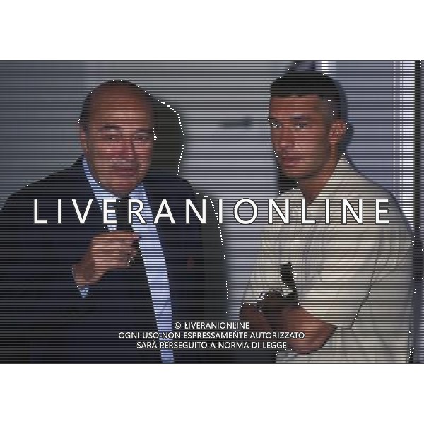 RETROSPETTIVA GIANLUCA VIALLI NELLA FOTO GIANLUCA VIALLI CON PAOLO MANTOVANI PRESIDENTE SAMPDORIA AG ALDO LIVERANI SAS