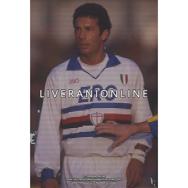 RETROSPETTIVA GIANLUCA VIALLI NELLA FOTO GIANLUCA VIALLI CON LA MAGLIA DELLA SAMPDORIA AG ALDO LIVERANI SAS