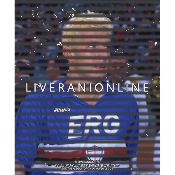 RETROSPETTIVA GIANLUCA VIALLI NELLA FOTO GIANLUCA VIALLI CON LA MAGLIA DELLA SAMPDORIA AG ALDO LIVERANI SAS