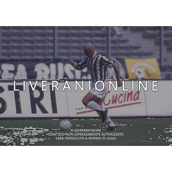 RETROSPETTIVA GIANLUCA VIALLI NELLA FOTO GIANLUCA VIALLI CON LA MAGLIA DELLA JUVENTUS AG ALDO LIVERANI SAS