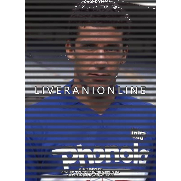RETROSPETTIVA GIANLUCA VIALLI NELLA FOTO GIANLUCA VIALLI CON LA MAGLIA DELLA SAMPDORIA AG ALDO LIVERANI SAS