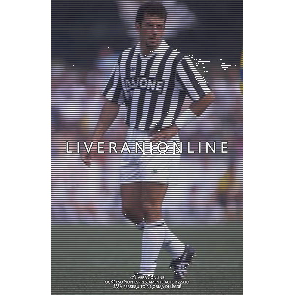 RETROSPETTIVA GIANLUCA VIALLI NELLA FOTO GIANLUCA VIALLI CON LA MAGLIA DELLA JUVENTUS AG ALDO LIVERANI SAS