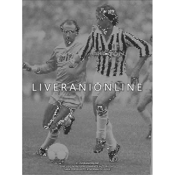 RETROSPETTIVA LIONELLO MANFREDONIA NELLA FOTO LIONELLO MANFREDONIA CON LA MAGLIA DELLA JUVENTUS ARCHIVIO ALDO LIVERANI SAS