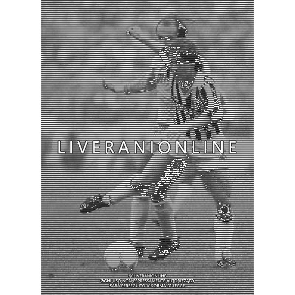 RETROSPETTIVA LIONELLO MANFREDONIA NELLA FOTO LIONELLO MANFREDONIA MAGLIA JUVENTUS ARCHIVIO ALDO LIVERANI SAS