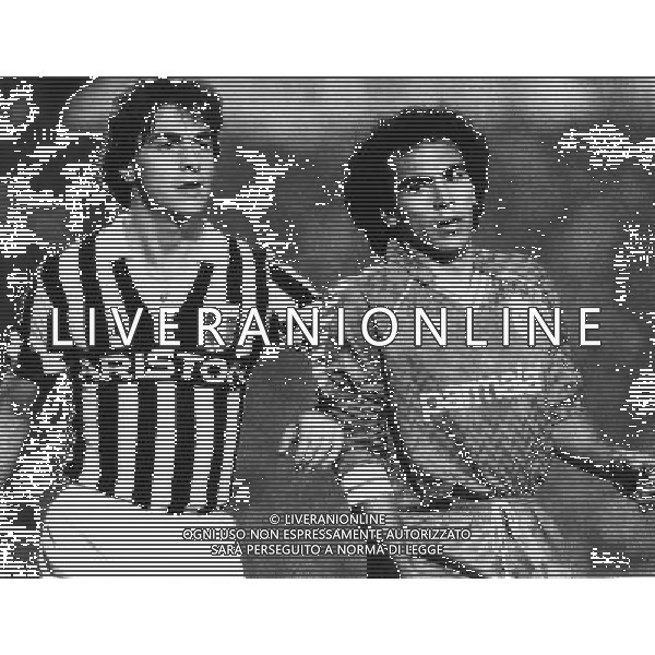 RETROSPETTIVA LIONELLO MANFREDONIA NELLA FOTO LIONELLO MANFREDONIA CON HUGO SANCHEZ REAL MADRID ARCHIVIO ALDO LIVERANI SAS