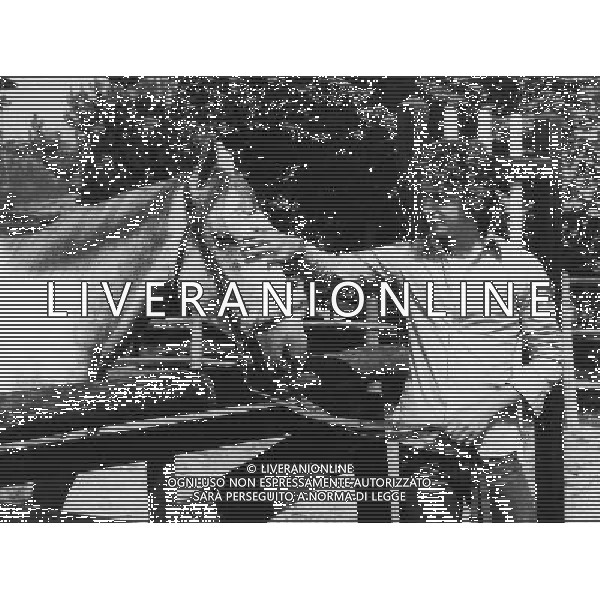 RETROSPETTIVA LIONELLO MANFREDONIA NELLA FOTO LIONELLO MANFREDONIA ANNI 80 ARCHIVIO ALDO LIVERANI SAS