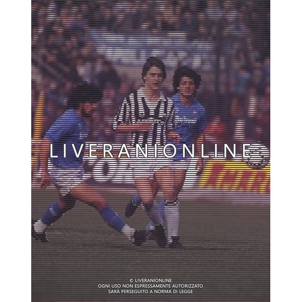 RETROSPETTIVA LIONELLO MANFREDONIA NELLA FOTO LIONELLO MANFREDONIA CON LA MAGLIA DELLA JUVENTUS ARCHIVIO ALDO LIVERANI SAS