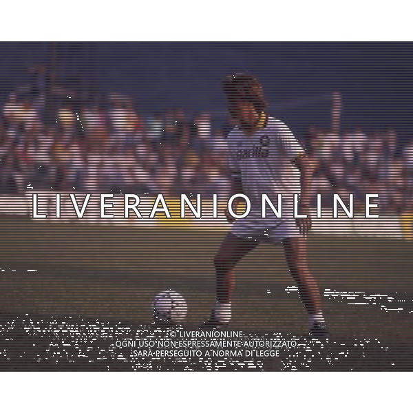 RETROSPETTIVA LIONELLO MANFREDONIA NELLA FOTO LIONELLO MANFREDONIA CON LA MAGLIA ROMA ARCHIVIO ALDO LIVERANI SAS