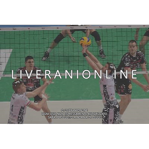 MODENA VOLLEY - LUBE MARCHE SEMIFINALE COPPA ITALIA PALLAVOLO MASCHILE A BOLOGNA 10 GENNAIO 2015 ©SCHICCHI/AGENZIA ALDO LIVERANI SAS