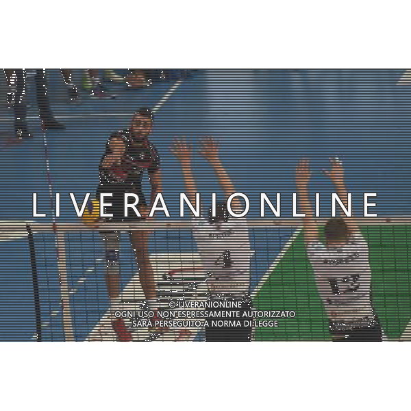 MODENA VOLLEY - LUBE MARCHE SEMIFINALE COPPA ITALIA PALLAVOLO MASCHILE A BOLOGNA 10 GENNAIO 2015 NELLA FOTO MOSSA DE REZENDE ©SCHICCHI/AGENZIA ALDO LIVERANI SAS