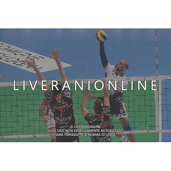 MODENA VOLLEY - LUBE MARCHE SEMIFINALE COPPA ITALIA PALLAVOLO MASCHILE A BOLOGNA 10 GENNAIO 2015 ©SCHICCHI/AGENZIA ALDO LIVERANI SAS