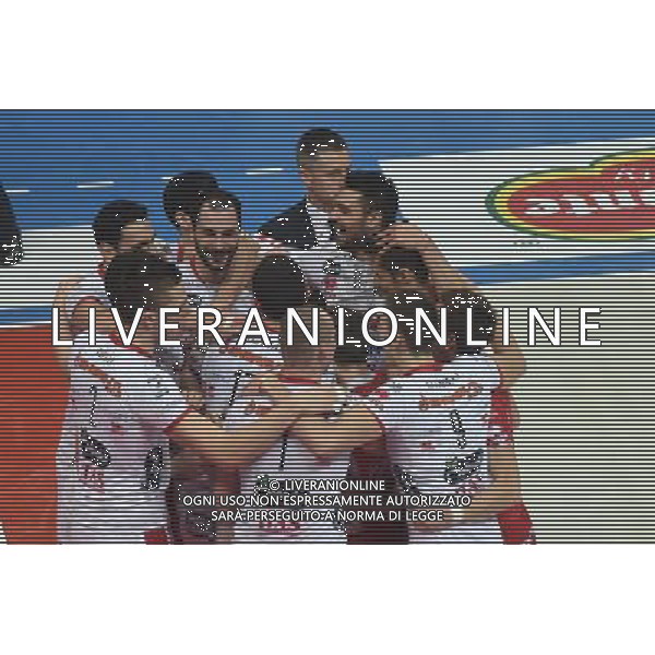 TRENTO VOLLEY - PERUGIA SEMIFINALE COPPA ITALIA PALLAVOLO MASCHILE A BOLOGNA 10 GENNAIO 2015 NELLA FOTO ESULTANZA TRENTO ©SCHICCHI/AGENZIA ALDO LIVERANI SAS
