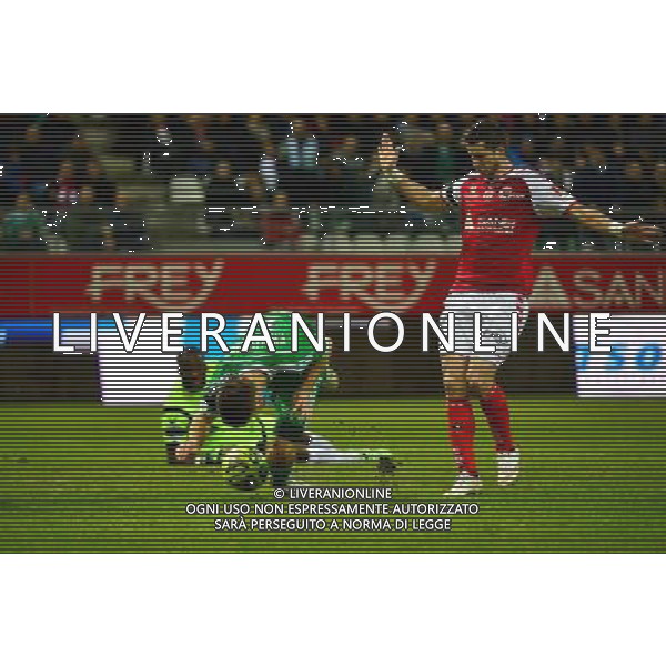 Faute sur Ricky VAN WOLFSWINKEL / Johny PLACIDE - 10.01.2015 - Reims / Saint Etienne - 20eme journee de Ligue 1 Photo : Dave Winter / Icon Sport AG ALDO LIVERANI SAS ONLY ITALY