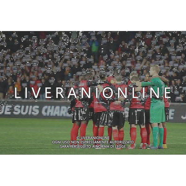 Hommage Charlie Hebdo - 10.01.2015 - Guingamp / Lens - 20eme journee de Ligue 1 Photo : Vincent Michel / Icon Sport AG ALDO LIVERANI SAS ONLY ITALY