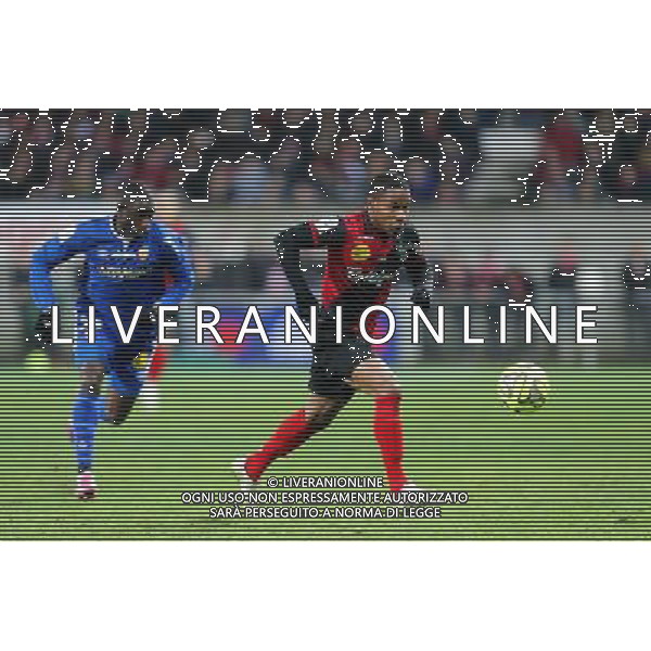 Claudio BEAUVUE / Boubacar SYLLA - 10.01.2015 - Guingamp / Lens - 20eme journee de Ligue 1 Photo : Vincent Michel / Icon Sport AG ALDO LIVERANI SAS ONLY ITALY