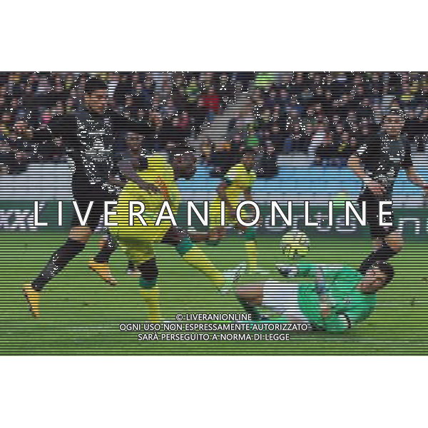 Ismael BANGOURA / Johann CARRASSO - 11.01.2015 - Nantes / Metz - 20e journee de Ligue 1 Photo : Vincent Michel / Icon Sport AG ALDO LIVERANI SAS ONLY ITALY