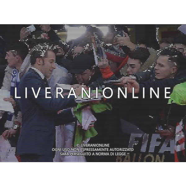 FIFA Ballon d\'Or 2014 Zurigo (Svizzera) - 12.01.2015 Nella Foto: ALESSANDRO Del Piero con i tifosi /Ph.Vitez-Ag. Aldo Liverani