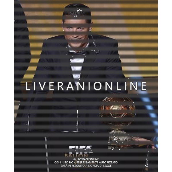 FIFA Ballon d\'Or 2014 Zurigo (Svizzera) - 12.01.2015 Nella Foto:Ronaldo vince il pallone d\'oro /Ph.Vitez-Ag. Aldo Liverani