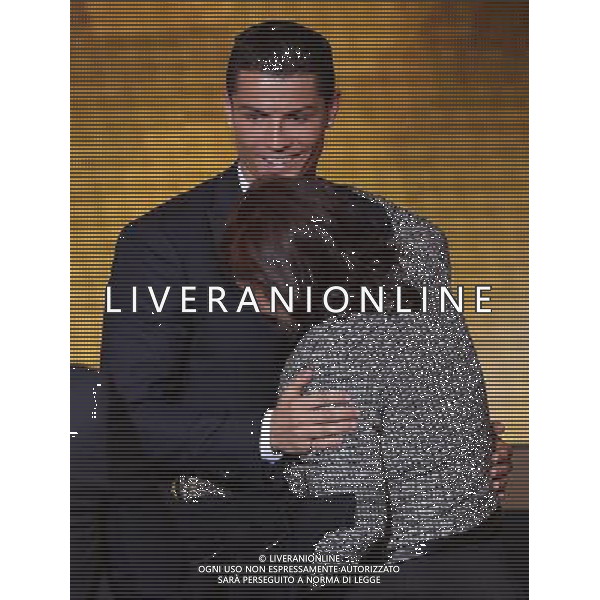 FIFA Ballon d\'Or 2014 Zurigo (Svizzera) - 12.01.2015 Nella Foto:ronaldo con la madre /Ph.Vitez-Ag. Aldo Liverani