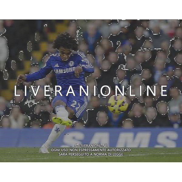 Chelsea\'s Willian takes a free-kick on the edge of the penalty box Photographer Craig Mercer/CameraSport Football - Barclays Premiership - Chelsea v Newcastle United - Saturday 10th January 2015 - Stamford Bridge - London © CameraSport - 43 Linden Ave. Countesthorpe. Leicester. England. LE8 5PG - Tel: +44 (0) 116 277 4147 - admin@camerasport.com - www.camerasport.com AG ALDO LIVERANI SAS ONLY ITALY