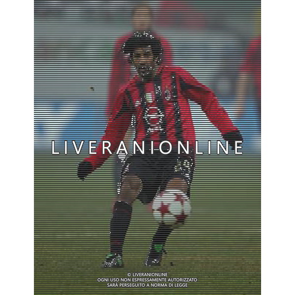 Milan - Palermo coppa italia tim cup 12/01/2005 nella foto Vikash Dhorasoo ph andry/agenzia aldo liverani
