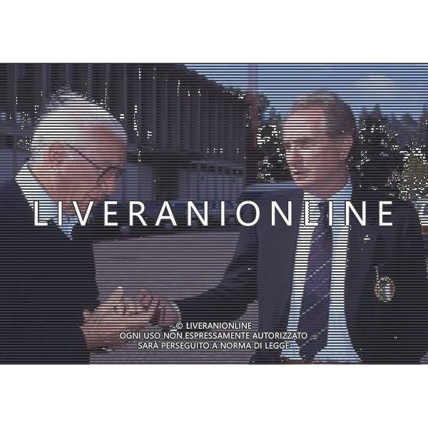RETROSPETTIVA AZEGLIO VICINI NELLA FOTO AZEGLIO VICINI ALLENATORE CON FERRUCCIO VALCAREGGI AG ALDO LIVERANI SAS