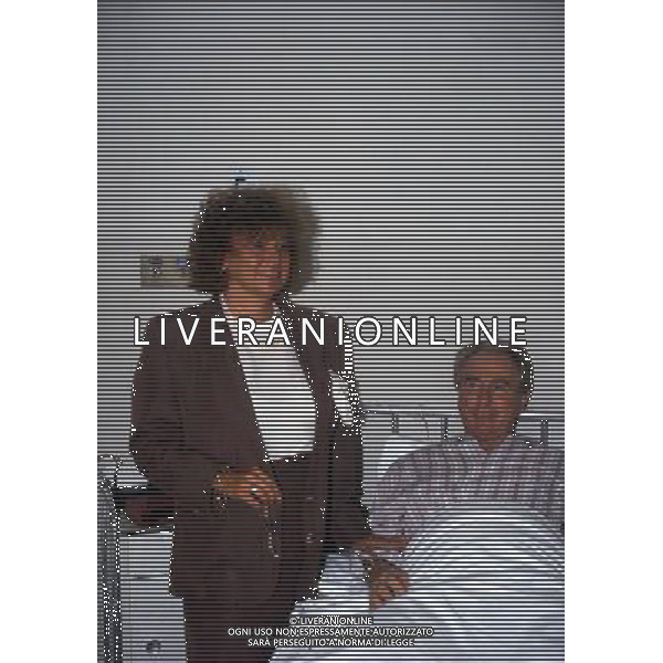 RETROSPETTIVA AZEGLIO VICINI NELLA FOTO AZEGLIO VICINI ALLENATORE CON LA MOGLIE AG ALDO LIVERANI SAS